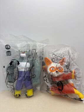 SEALED NEW Kung Fu Panda 4 Master Shifu & Tai Lung Burger King Toy (SKU: 296TO)